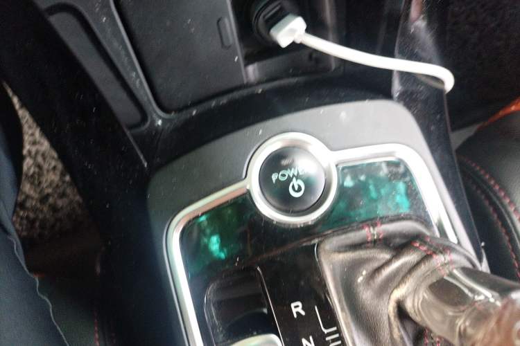 Used BYD Qin 2015 1.5T Dual-Crown Flagship Plus Edition Vehicle Key