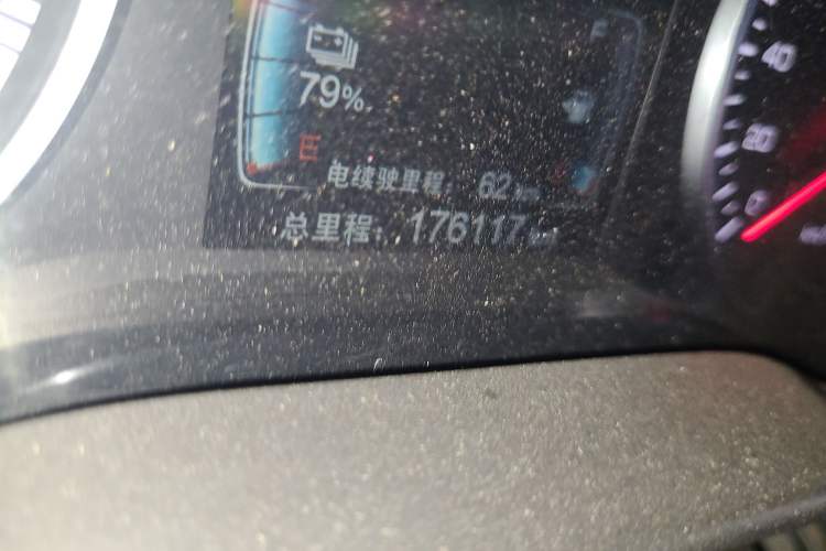 Used BYD Qin 2017 1.5T Luxury Model Odometer Close Up
