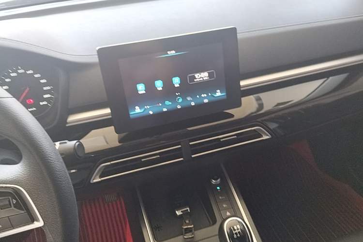 Used BYD Qin 2019 1.5L Manual Luxury Version Audio And AC Panel