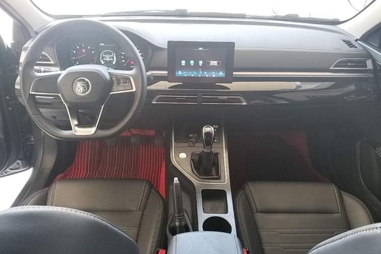Used BYD Qin 2019 1.5L Manual Luxury Version Center Console