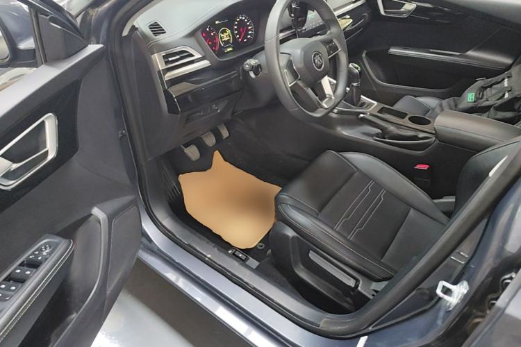 Used BYD Qin 2019 1.5L Manual Luxury Version Driver Seat