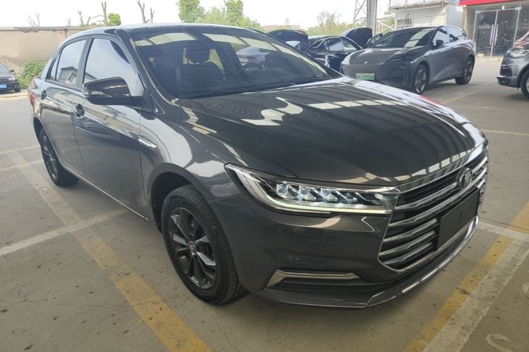 Used BYD Qin 2019 1.5L Automatic Luxury Model Front Right 45 Deg