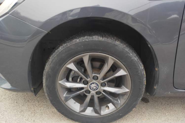 Used BYD Qin 2019 1.5L Automatic Luxury Model Left Front Wheel Hub