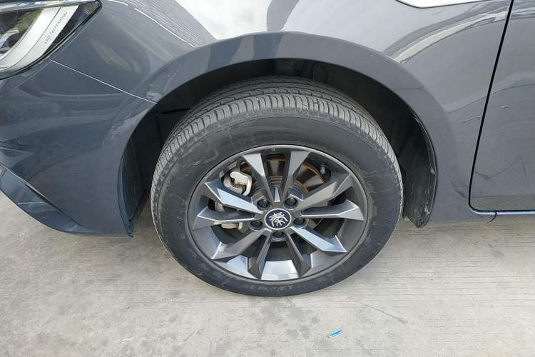 Used BYD Qin 2019 1.5L Automatic Luxury Model Left Front Wheel Hub