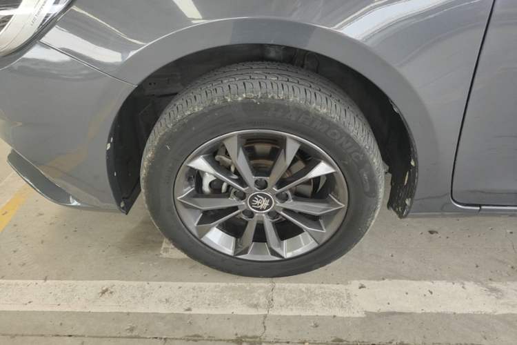 Used BYD Qin 2019 1.5L Automatic Luxury Model Left Front Wheel Hub