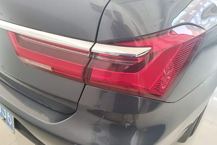 Used BYD Qin 2019 1.5L Manual Luxury Version Right Rear Taillight