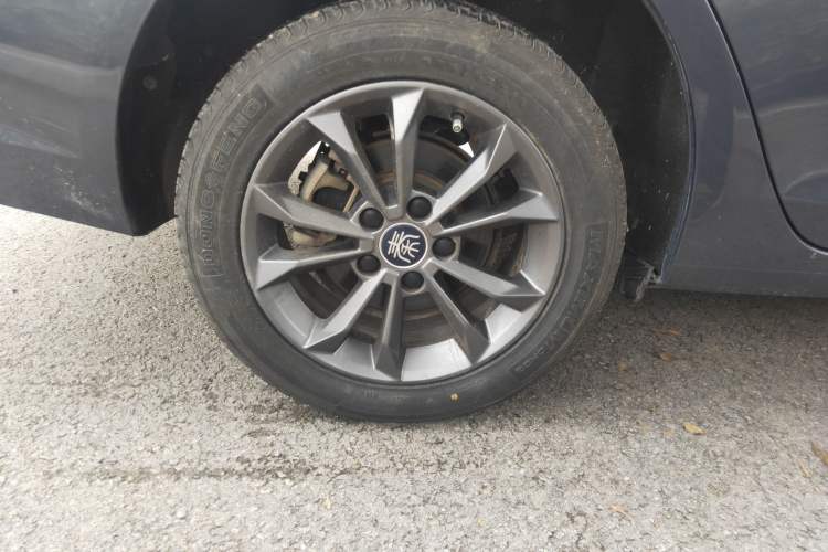 Used BYD Qin 2019 1.5L Automatic Luxury Model Right Rear Wheel Hub
