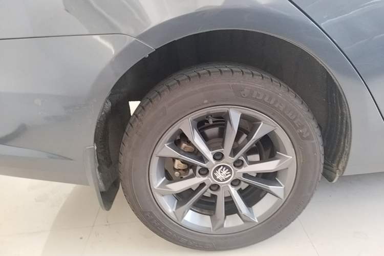 Used BYD Qin 2019 1.5L Manual Luxury Version Right Rear Wheel Hub