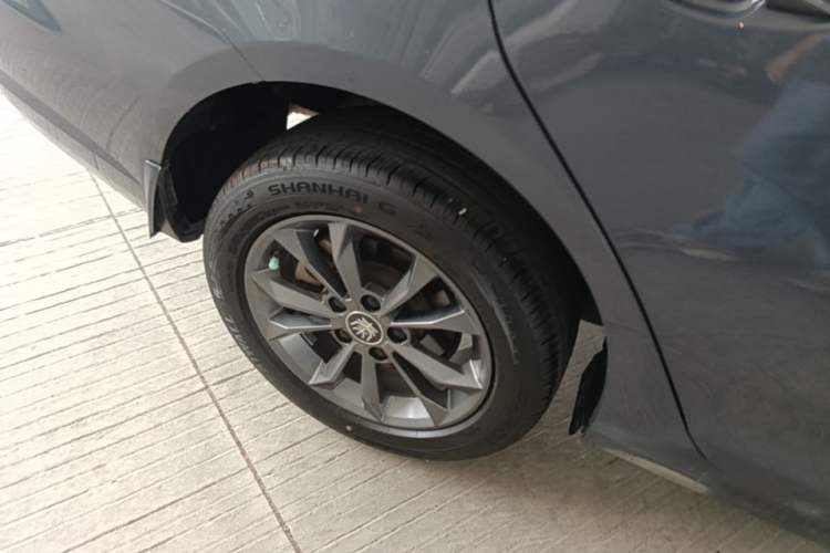 Used BYD Qin 2019 1.5L Automatic Luxury Model Right Rear Wheel Hub