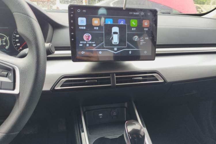 Used BYD Qin 2019 1.5L Automatic Luxury Model Audio And AC Panel