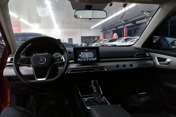 Used BYD Qin 2019 1.5L Automatic Luxury Model Center Console