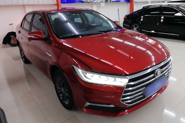 Used BYD Qin 2019 1.5L Automatic Luxury Model Front Right 45 Deg