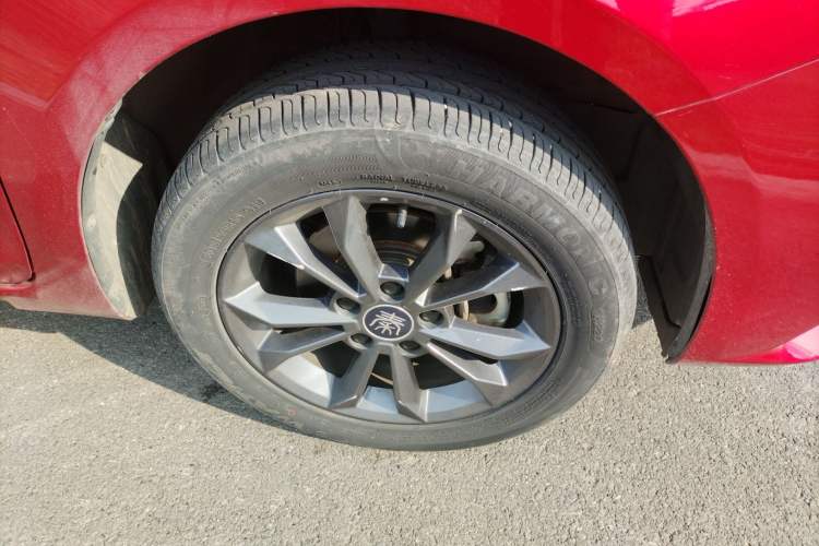 Used BYD Qin 2019 1.5L Automatic Prestige Model Right Front Wheel Hub