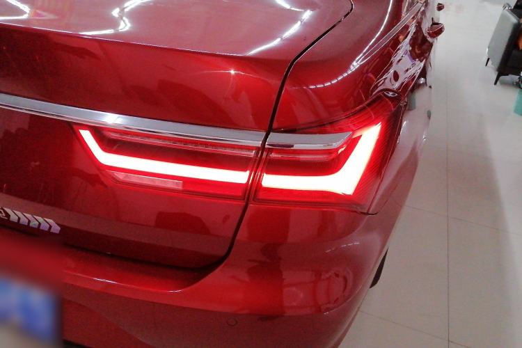 Used BYD Qin 2019 1.5L Automatic Luxury Model Right Rear Taillight