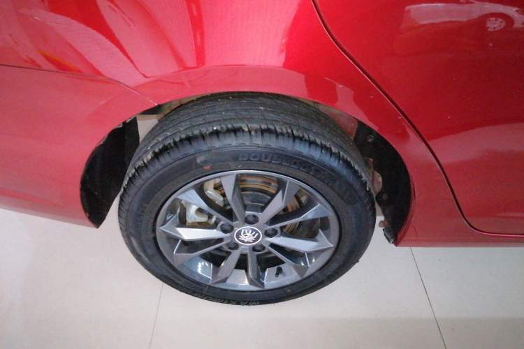 Used BYD Qin 2019 1.5L Automatic Luxury Model Right Rear Wheel Hub