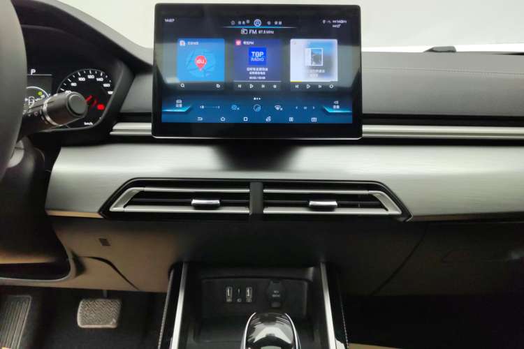Used BYD Qin 2019 1.5L Automatic Prestige Model Audio And AC Panel