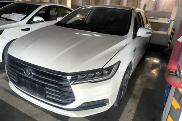 BYD Qin 2019 1.5L Automatic Luxury Model مستعملة