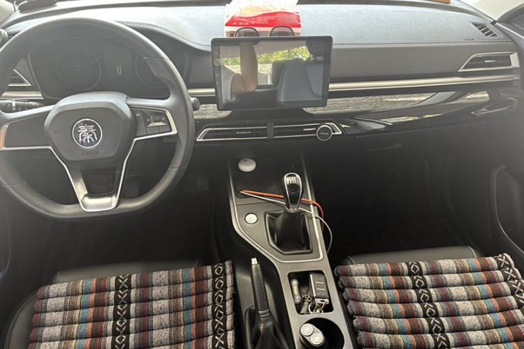 Used BYD Qin 2019 1.5L Manual Comfort Version Audio And AC Panel