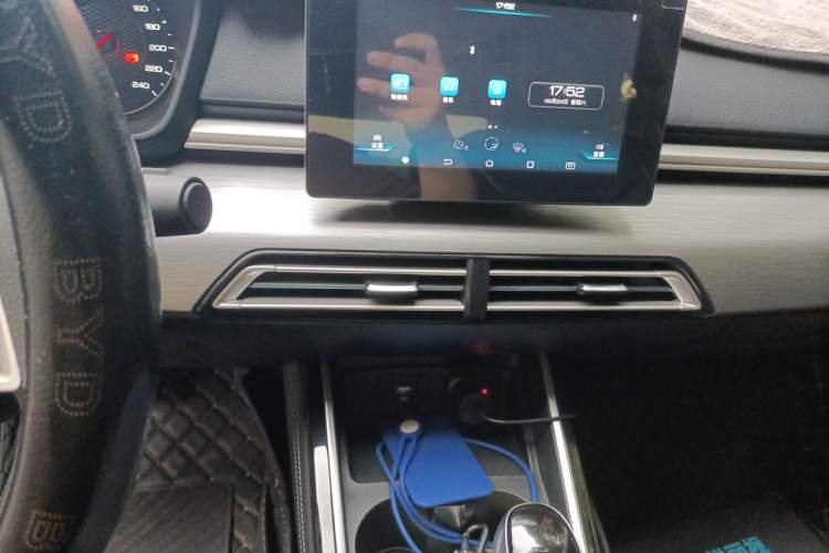 Used BYD Qin 2019 1.5L Automatic Luxury Model Audio And AC Panel
