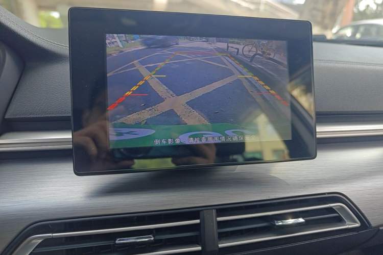 Used BYD Qin 2019 1.5L Automatic Luxury Model Audio And AC Panel