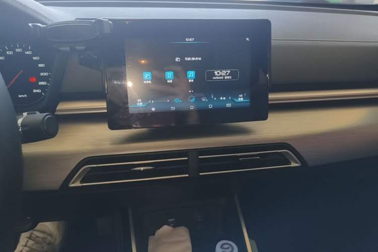 Used BYD Qin 2019 1.5L Automatic Luxury Model Audio And AC Panel