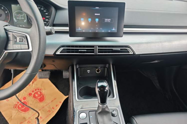 Used BYD Qin 2019 1.5L Automatic Luxury Model Audio And AC Panel