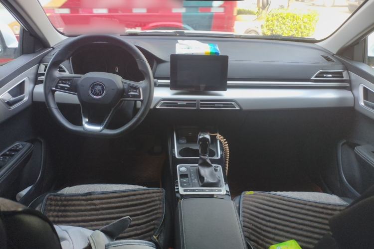 Used BYD Qin 2019 1.5L Automatic Luxury Model Center Console
