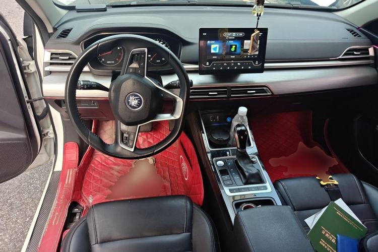 Used BYD Qin 2019 1.5L Automatic Prestige Model Center Console