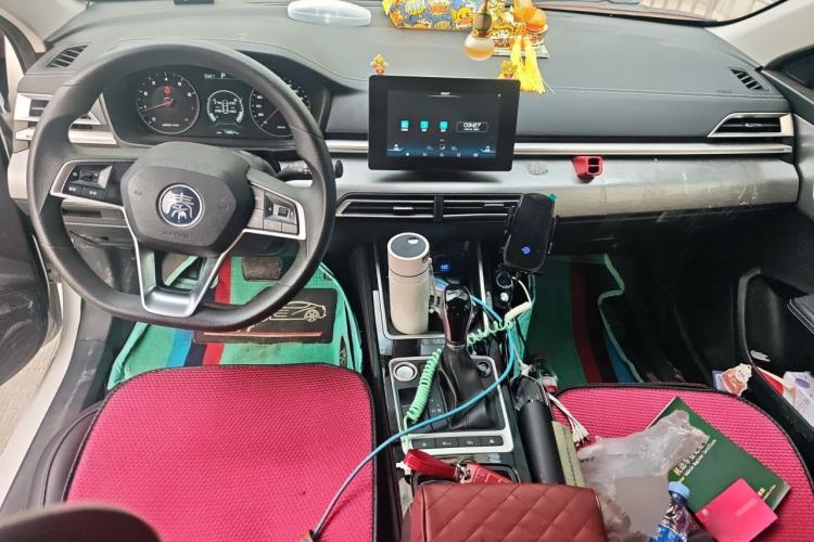 Used BYD Qin 2019 1.5L Automatic Luxury Model Center Console