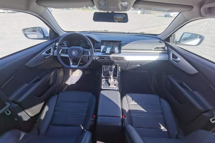 Used BYD Qin 2019 1.5L Automatic Luxury Model Center Console
