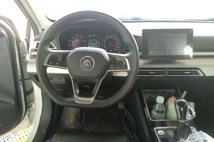 Used BYD Qin 2019 1.5L Automatic Luxury Model Center Console
