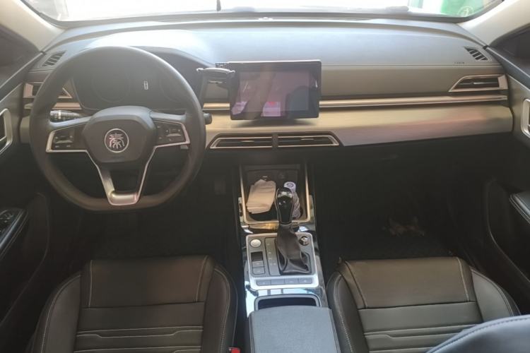 Used BYD Qin 2019 1.5L Automatic Luxury Model Center Console