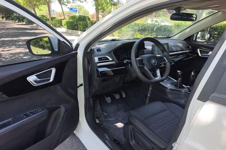 Used BYD Qin 2019 1.5L Manual Luxury Version Driver Seat