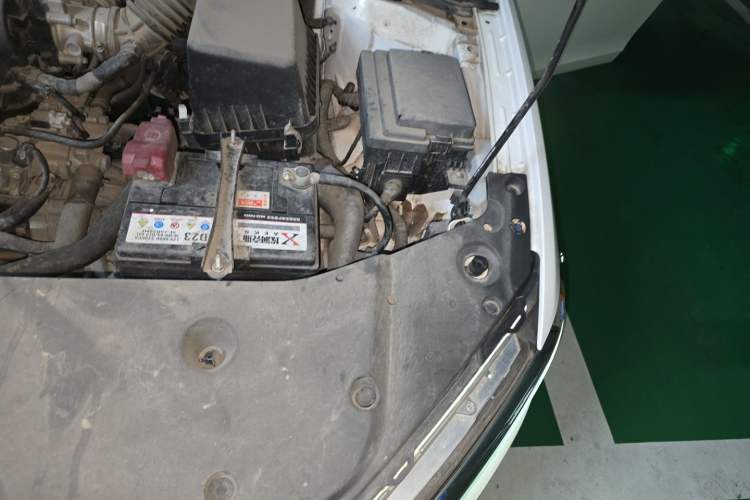Used BYD Qin 2019 1.5L Automatic Prestige Model Engine Bay Left