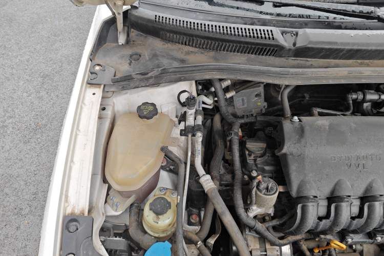 Used BYD Qin 2019 1.5L Automatic Prestige Model Engine Bay Right