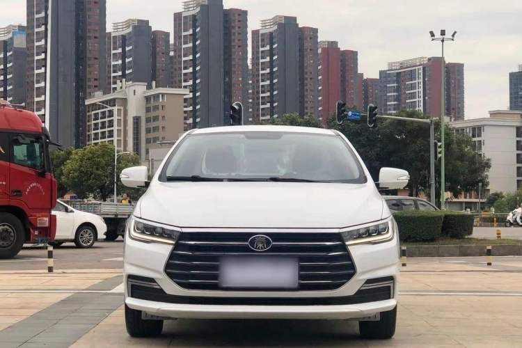 Used BYD Qin 2019 1.5L Automatic Prestige Model Exterior 1