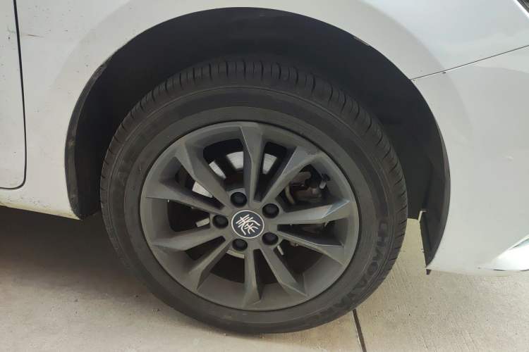 Used BYD Qin 2019 1.5L Automatic Prestige Model Exterior 1