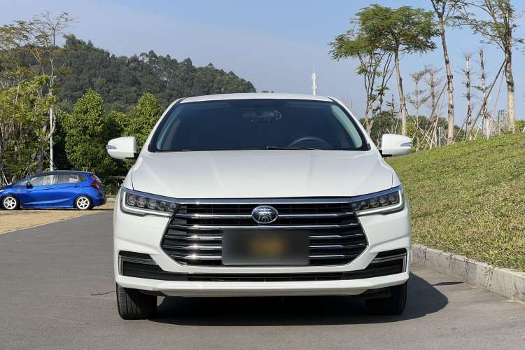 Used BYD Qin 2019 1.5L Automatic Luxury Model Exterior 1