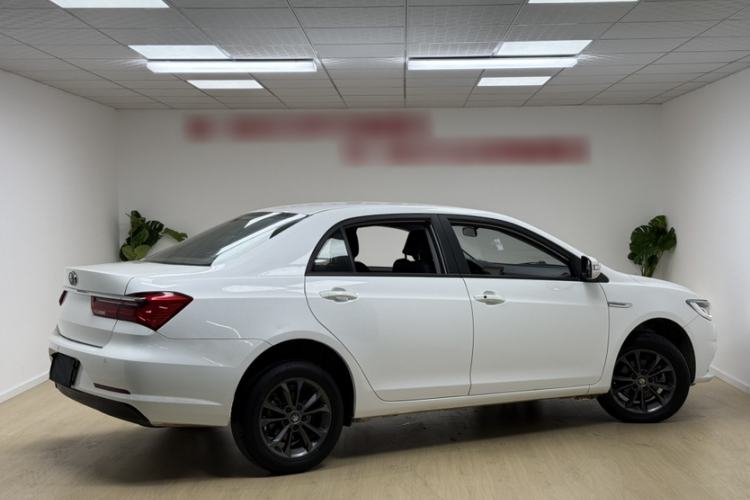 Used BYD Qin 2019 1.5L Automatic Luxury Model Exterior 1