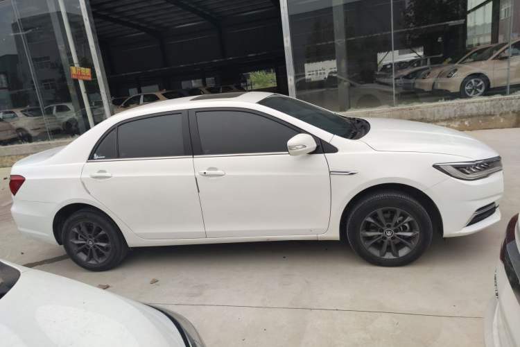 Used BYD Qin 2019 1.5L Automatic Prestige Model Exterior 2