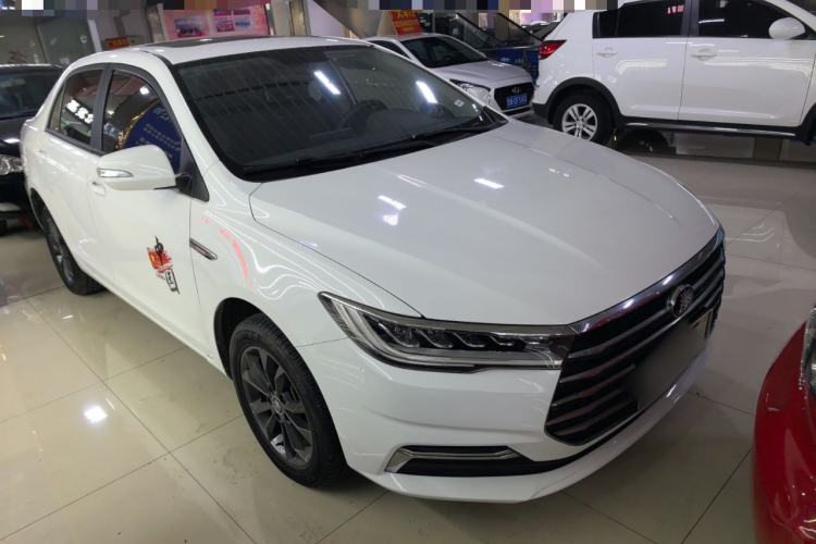 Used BYD Qin 2019 1.5L Manual Luxury Version Exterior 2
