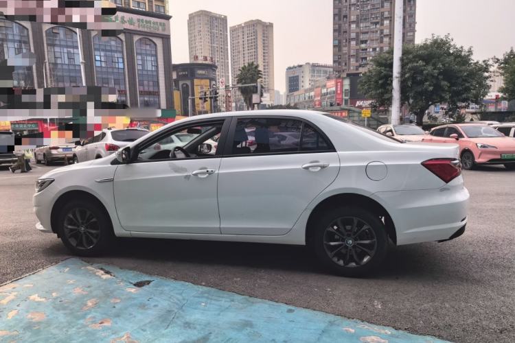 Used BYD Qin 2019 1.5L Manual Luxury Version Exterior 3