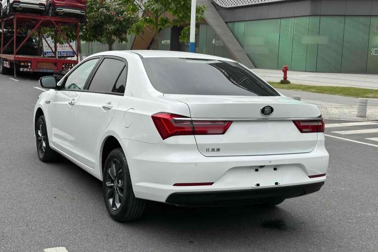 Used BYD Qin 2019 1.5L Automatic Luxury Model Exterior 3