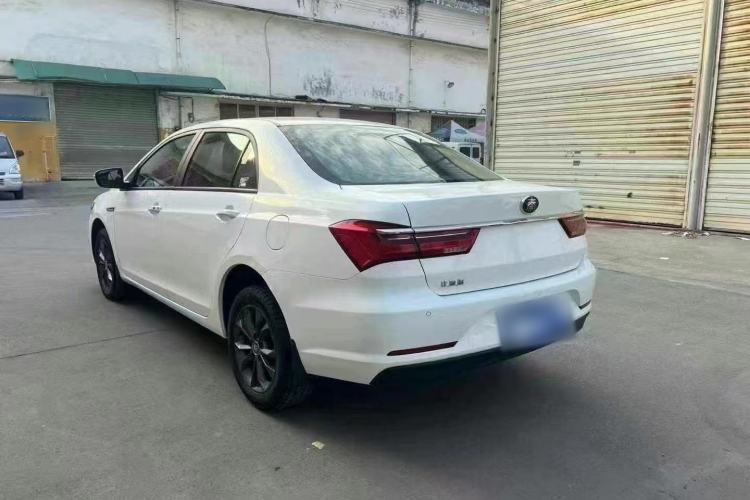 Used BYD Qin 2019 1.5L Manual Luxury Version Exterior 3