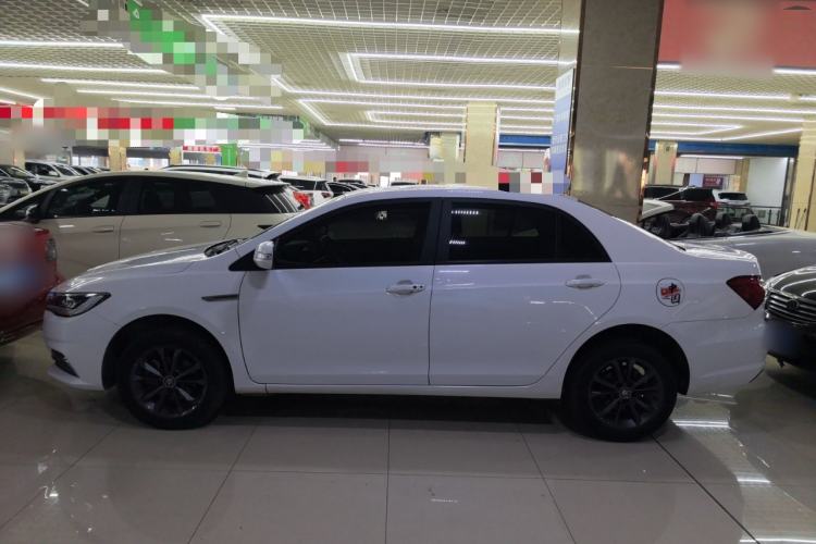 Used BYD Qin 2019 1.5L Manual Luxury Version Exterior 3