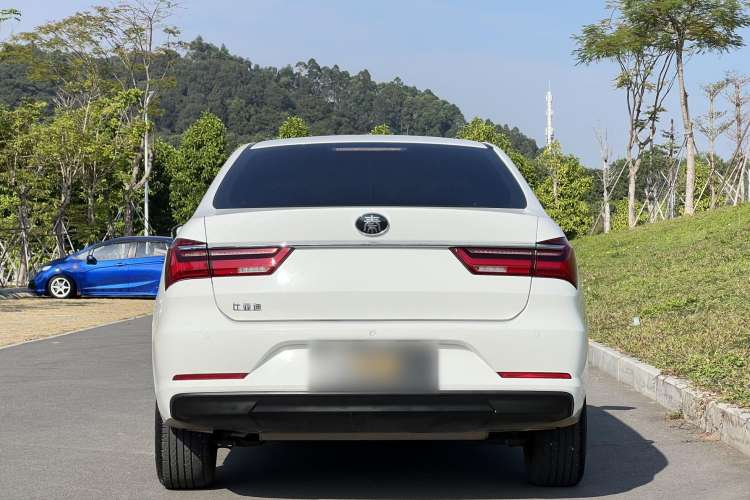 Used BYD Qin 2019 1.5L Automatic Luxury Model Exterior 3