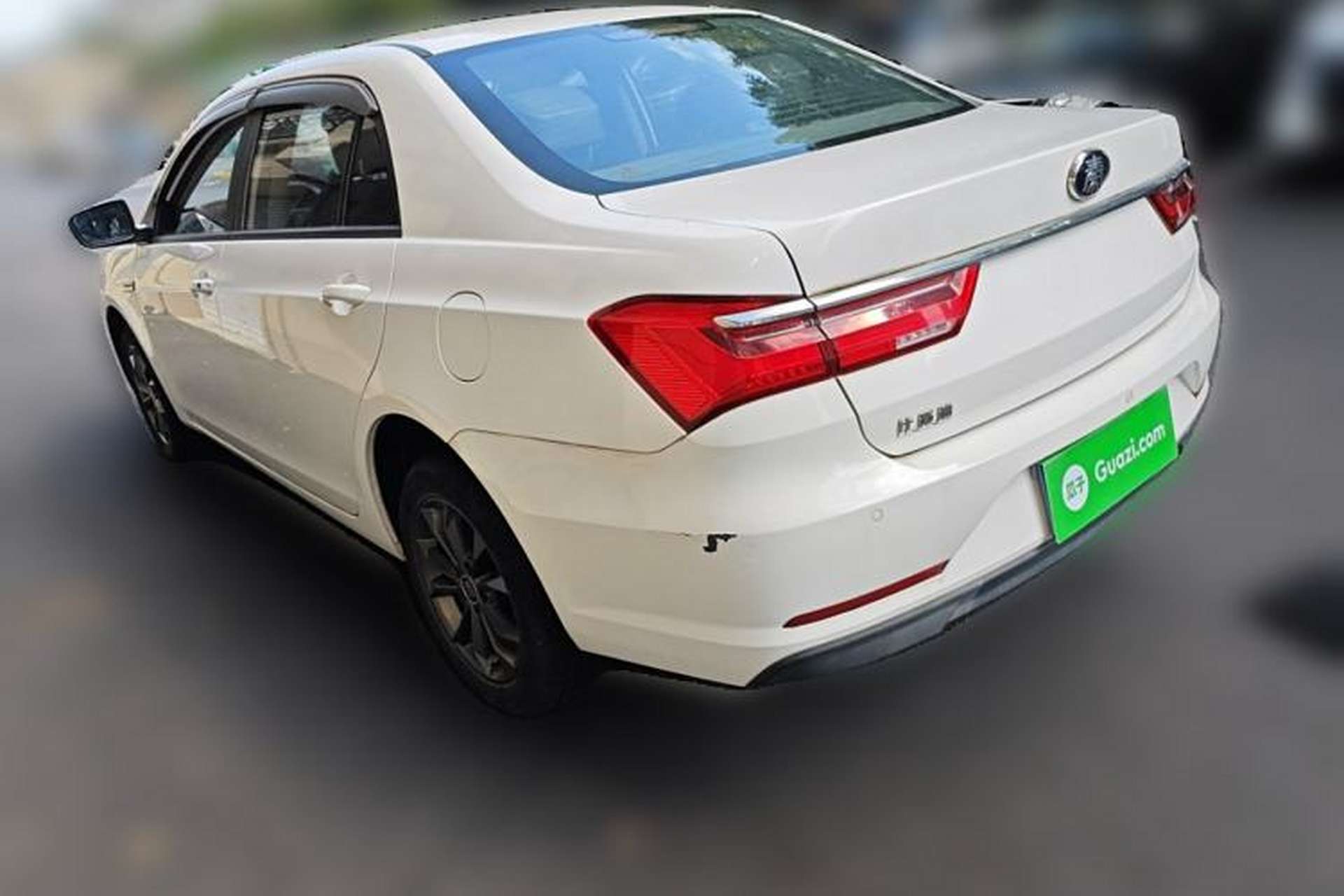 Used BYD Qin 2019 1.5L Manual Luxury Version Exterior 3