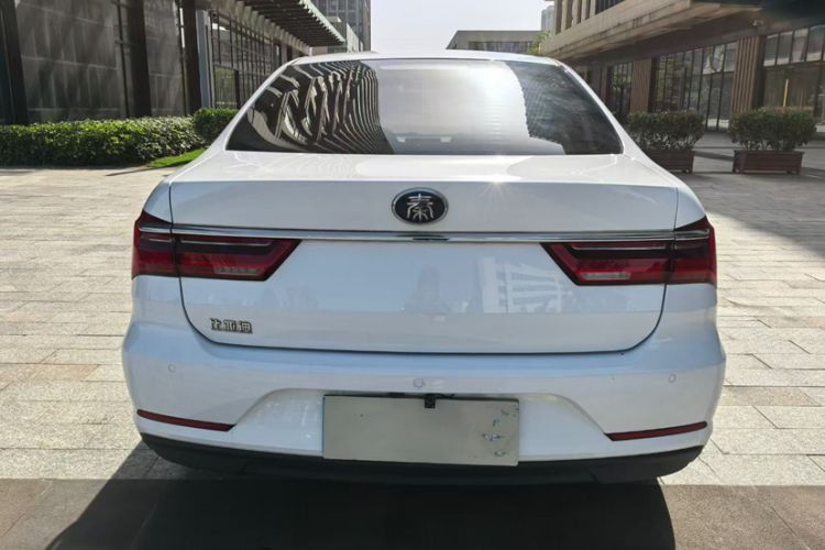Used BYD Qin 2019 1.5L Automatic Luxury Model Exterior 4