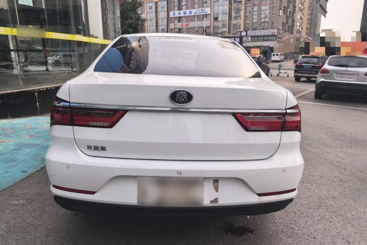 Used BYD Qin 2019 1.5L Manual Luxury Version Exterior 4
