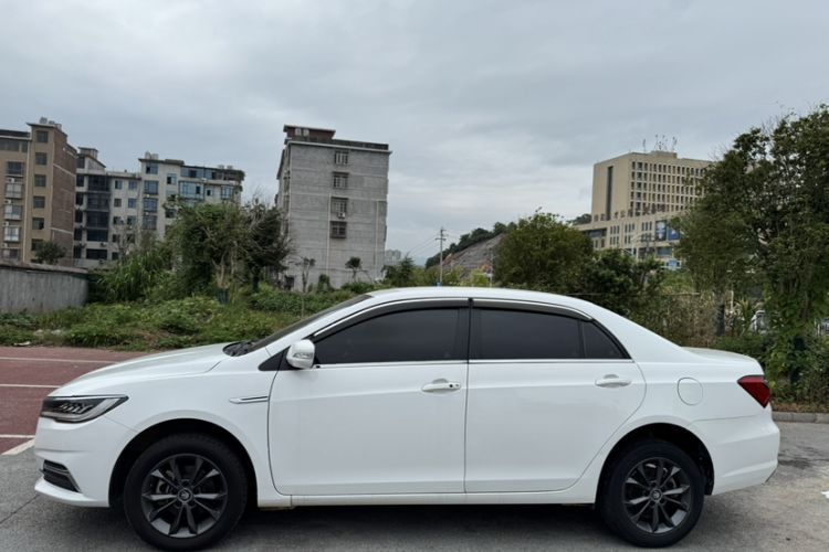 Used BYD Qin 2019 1.5L Automatic Luxury Model Exterior 5
